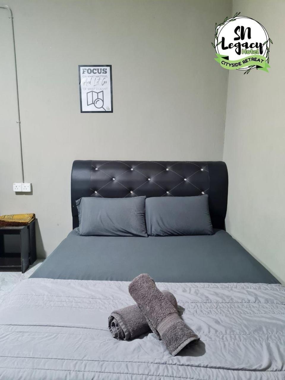 Hotel Sn Legacy Kuala Terengganu Bagian luar foto