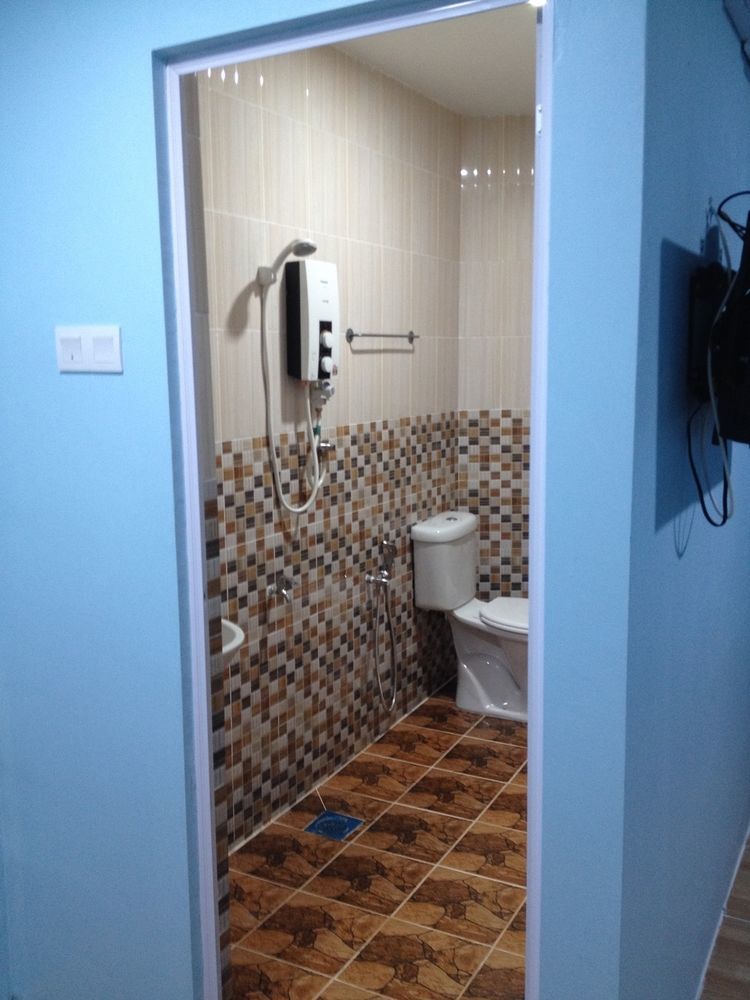 Hotel Sn Legacy Kuala Terengganu Bagian luar foto
